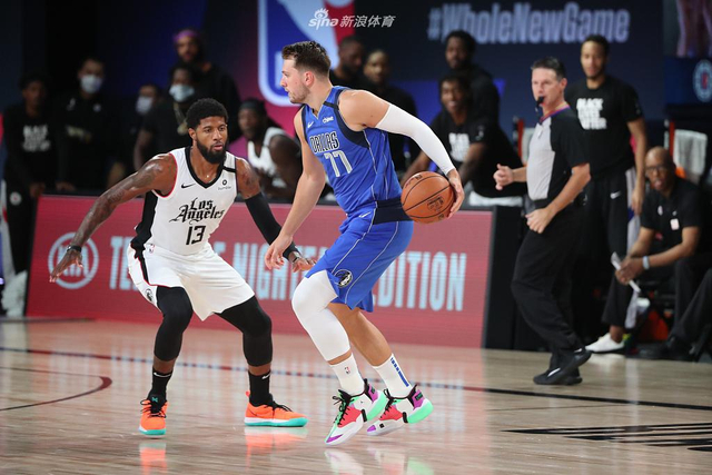 缺乏明确界 缺乏明确界