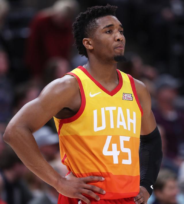 度的后仰三 度的后仰三