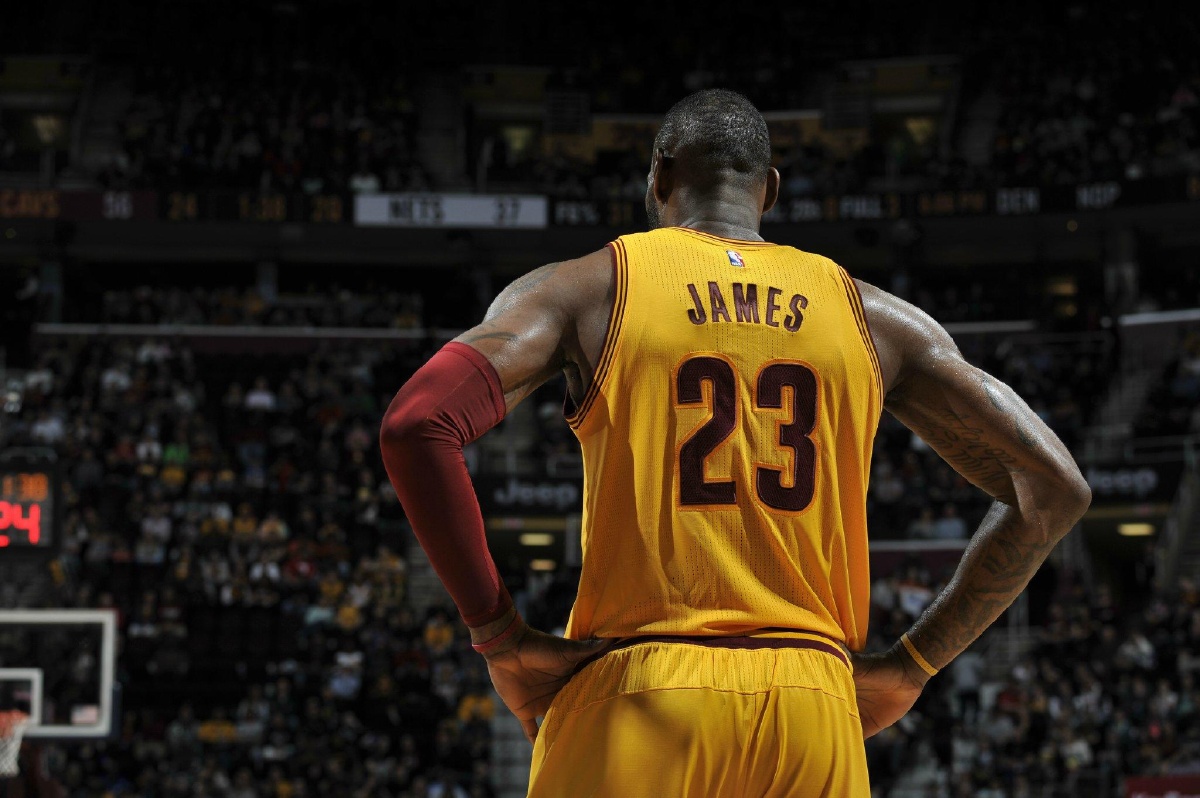 在角色分布 在角色分布