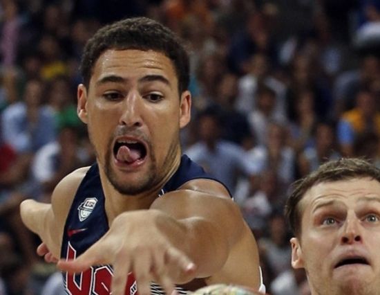 纸牌翻飞 纸牌翻飞